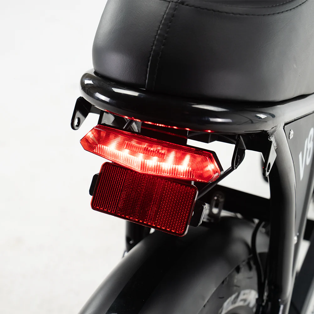 OUXI V8 Zwart fatbike - achterlicht